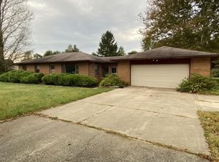 69830 Elkhart Rd, Edwardsburg, MI 49112