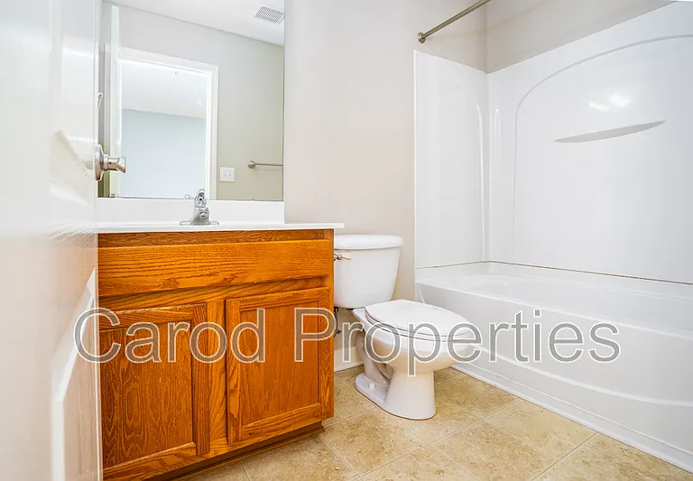 8829 Arbor Creek Dr — Photo 15