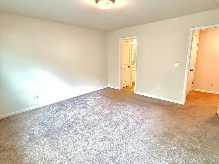 111 Norse Creek Dr — Photo 13