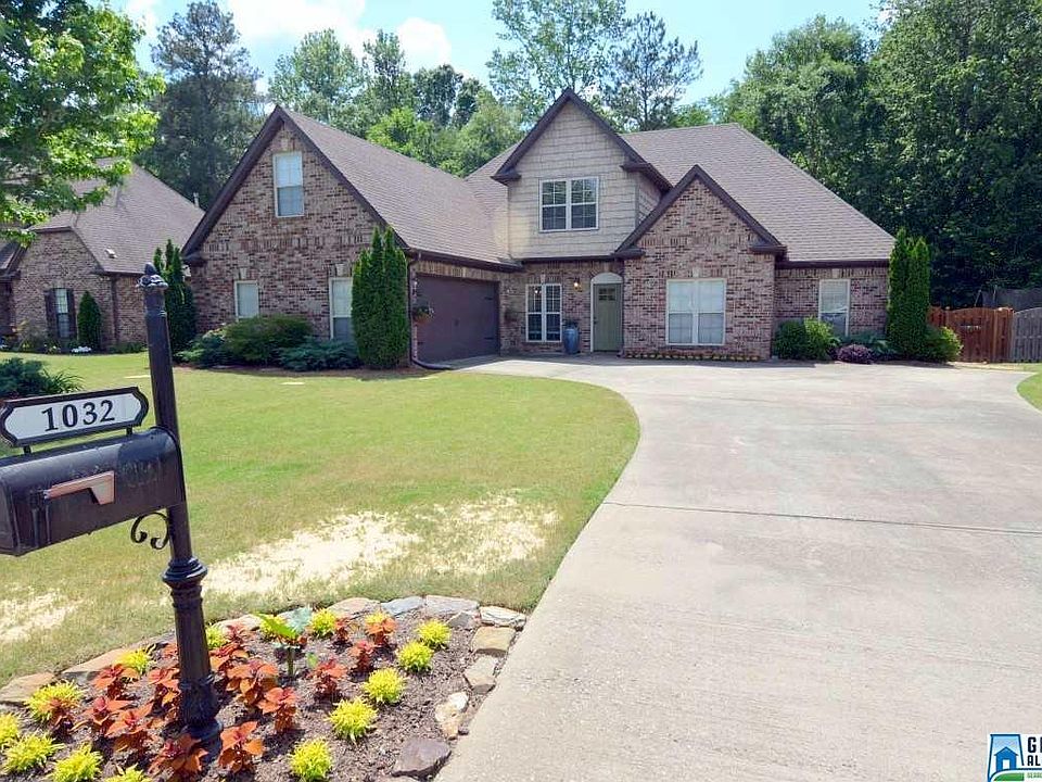 1st image of 1032 English Oak Dr