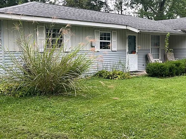 201 Greenwood Dr, Hartford City, IN 47348