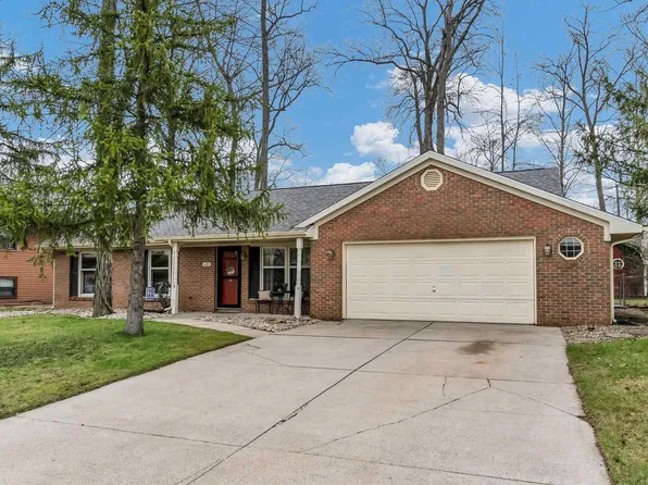 421 Greenwood Trl, Ossian, IN 46777