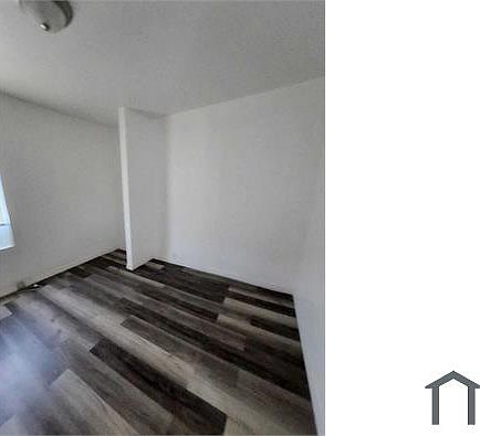 3rd image of 1170 Magnolia St