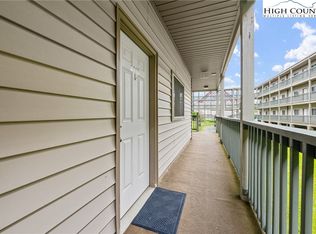 301 Pinnacle Inn Rd UNIT 2112, Banner Elk, NC 28604