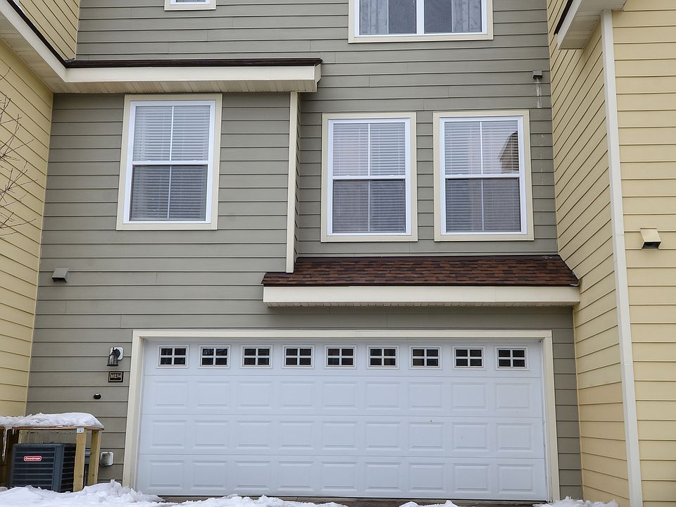 2nd image of 10234 Bleeker St