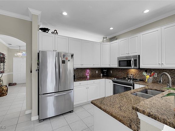 4th image of 14052 Clear Water Ln