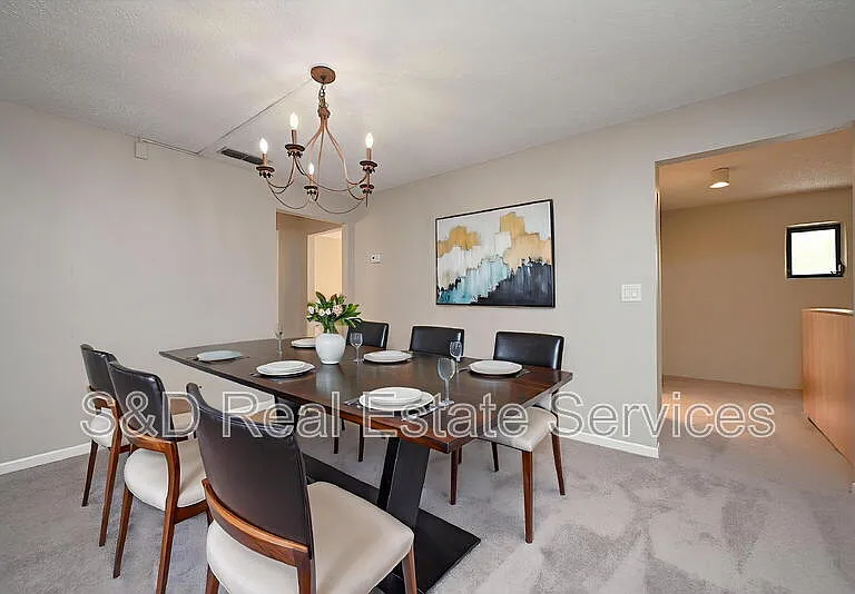 1808 Village Ct — Photo 12