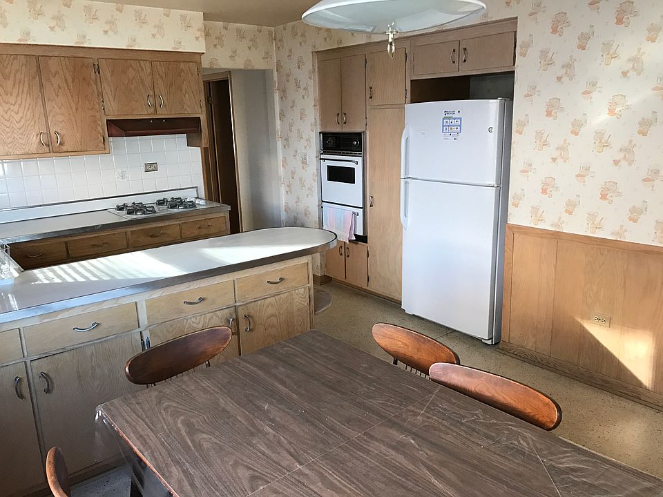 1st image of 8312 W Summerdale Ave