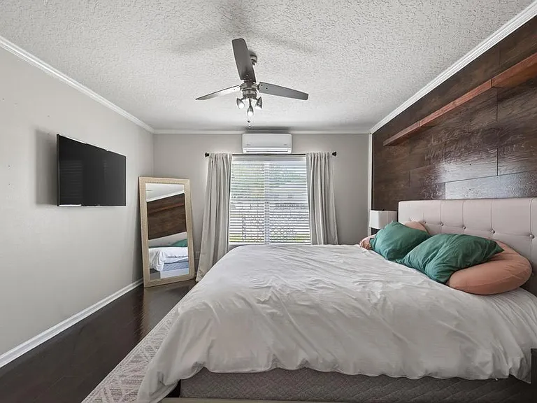 7163 Bedfordshire Ln — Photo 33