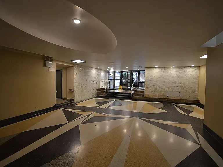 3415 Parsons Blvd #4M — Photo 9