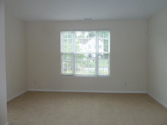 2nd image of 331 Lynchburg Dr