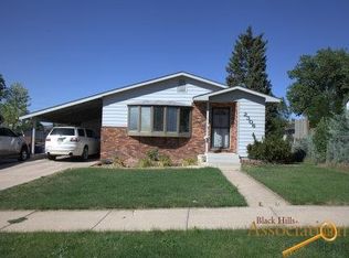 2306 Lance St, Rapid City, SD 57702