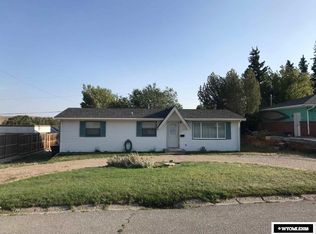 182 Los Altos Dr, Rawlins, WY 82301