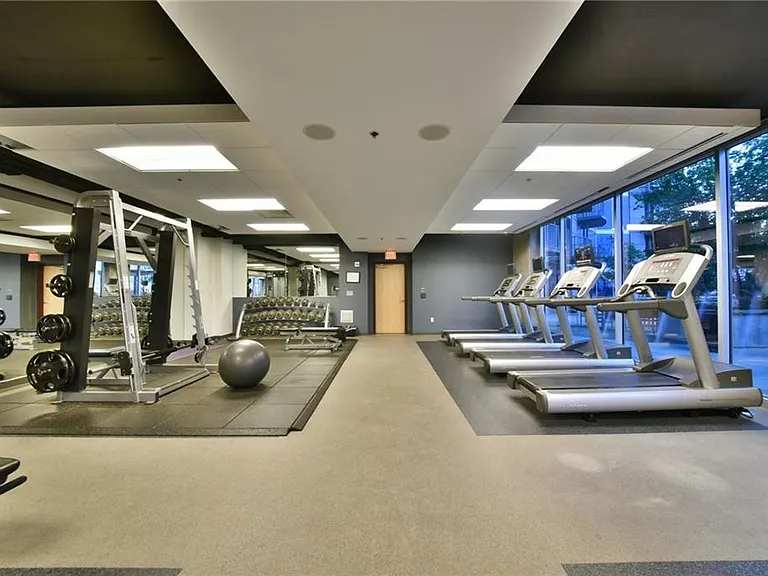 400 W Peachtree St NW #711 — Photo 30