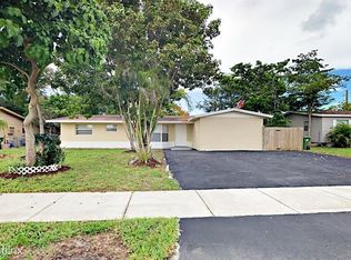 2461 NW 30th Way, Fort Lauderdale, FL 33311