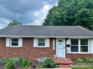 733 Georgia St, Johnson City, TN 37601