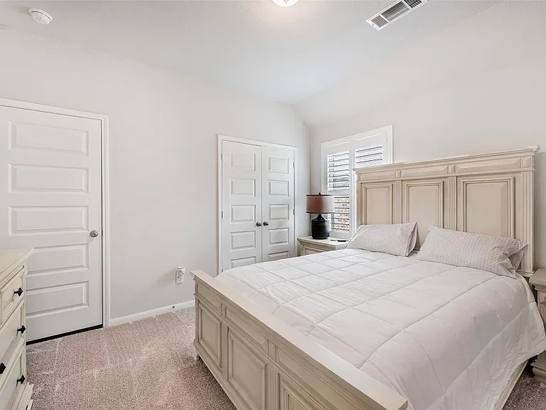 2714 Ahnya Ln — Photo 33
