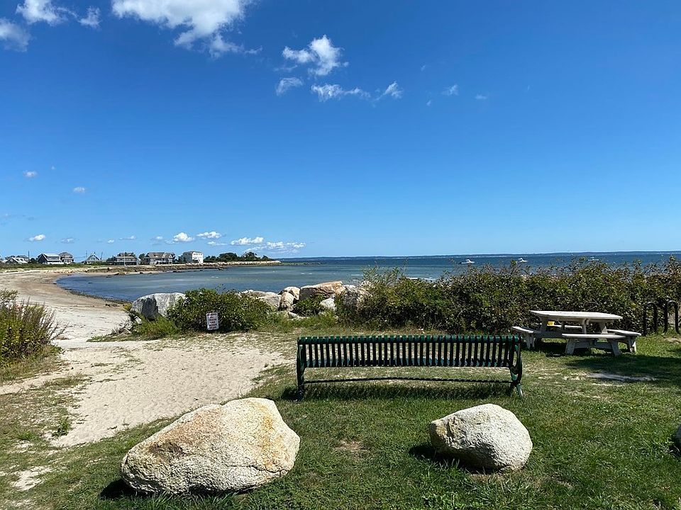 3 Beach Rd, Mattapoisett, MA 02739 Zillow