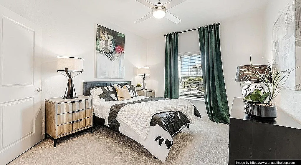 2 bed, 2.0 bath, 707 sqft, $1,900 — Photo 1