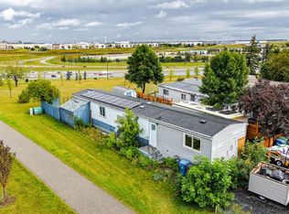 101 Huntstrom Dr NE, Calgary, AB T2K 5V5