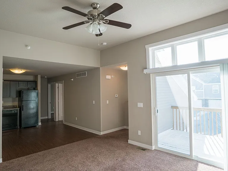 Ironwood Glen Townhomes — Photo 7