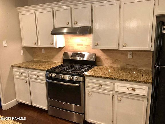 5th image of 341 Orangewood Dr