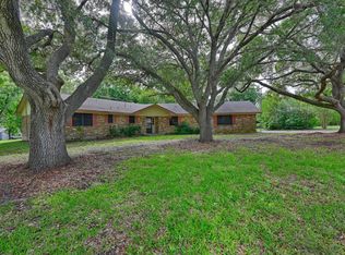 915 Farmers Rd, Brenham, TX 77833