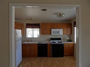1st image of 529 Hillview Ct NE