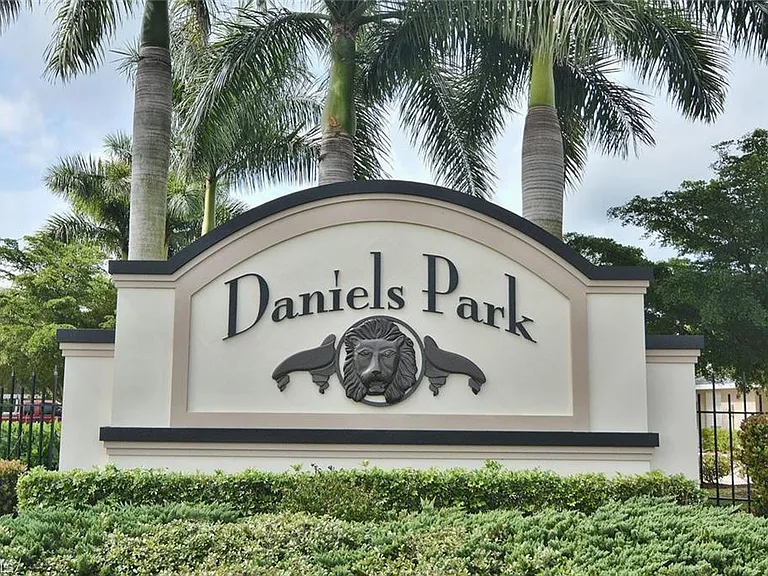 14047 Danpark Loop — Photo 38
