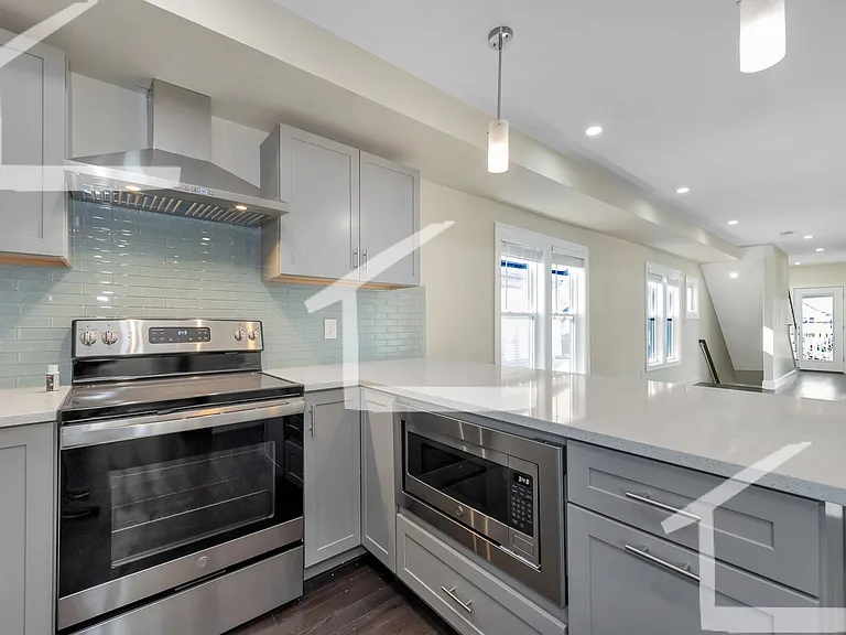 43 Wright Ave #2A — Photo 19