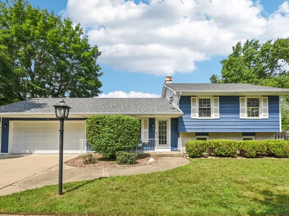 776 Macarthur Dr, Buffalo Grove, IL 60089