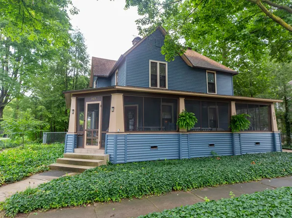 303 S Saint Joseph Ave, Niles, MI 49120