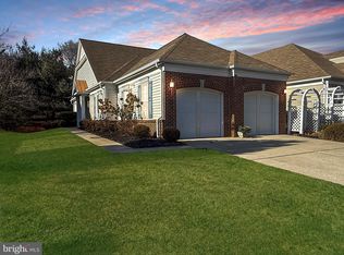 35 Sparrow Dr, Hamilton, NJ