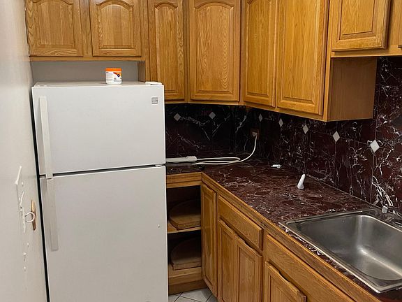 3rd image of 2035 W Granville Ave APT 509