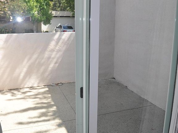5th image of 4421 Beaconsfield Ct
