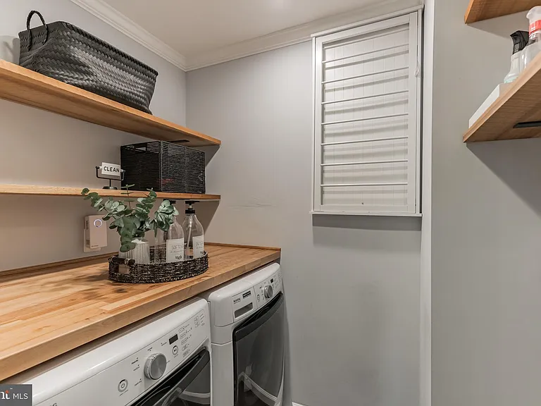 9911 Barnsbury Ct — Photo 18