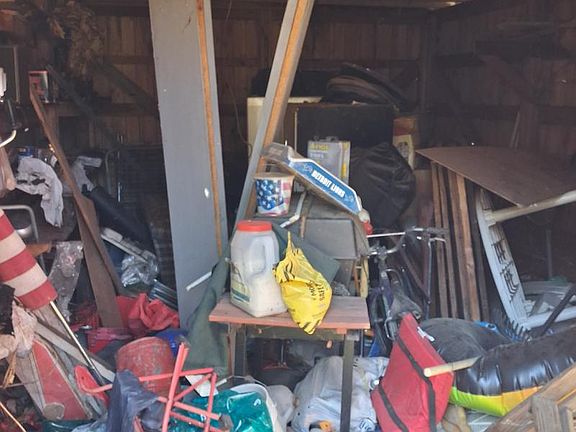 5th image of 1665 W Burgess St