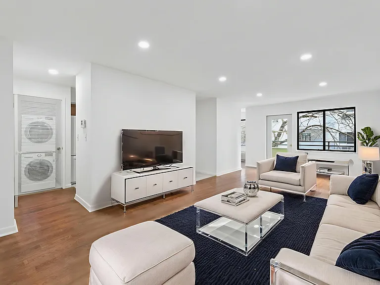 850 Main St #102/1B — Photo 5