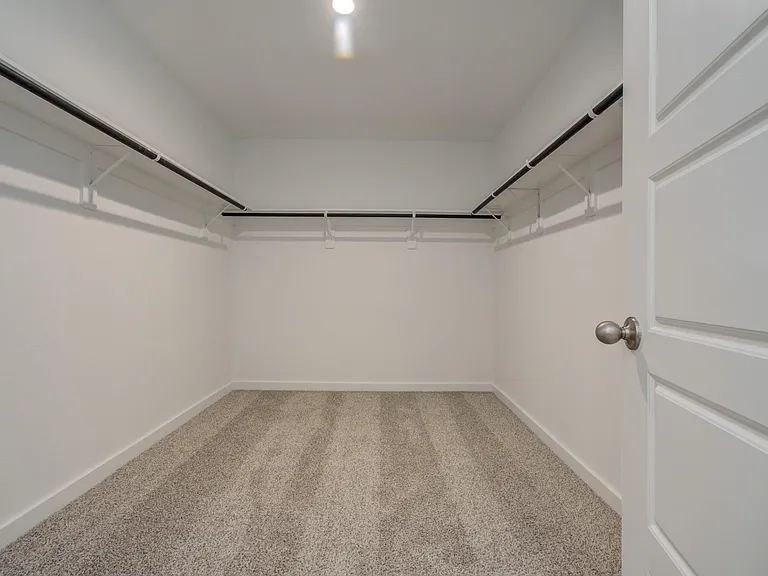 12318 Churchill Downs Dr — Photo 30