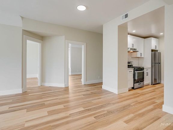 4th image of 702 Ashbury St