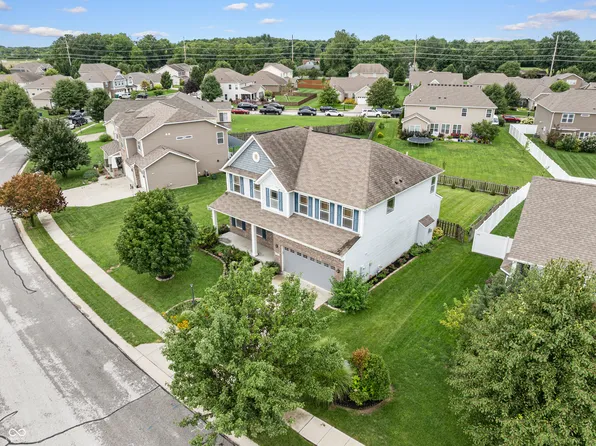1628 Ballyganner Dr, Avon, IN 46123