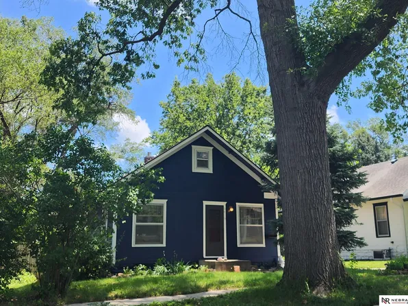 2810 S 11th St, Lincoln, NE 68502