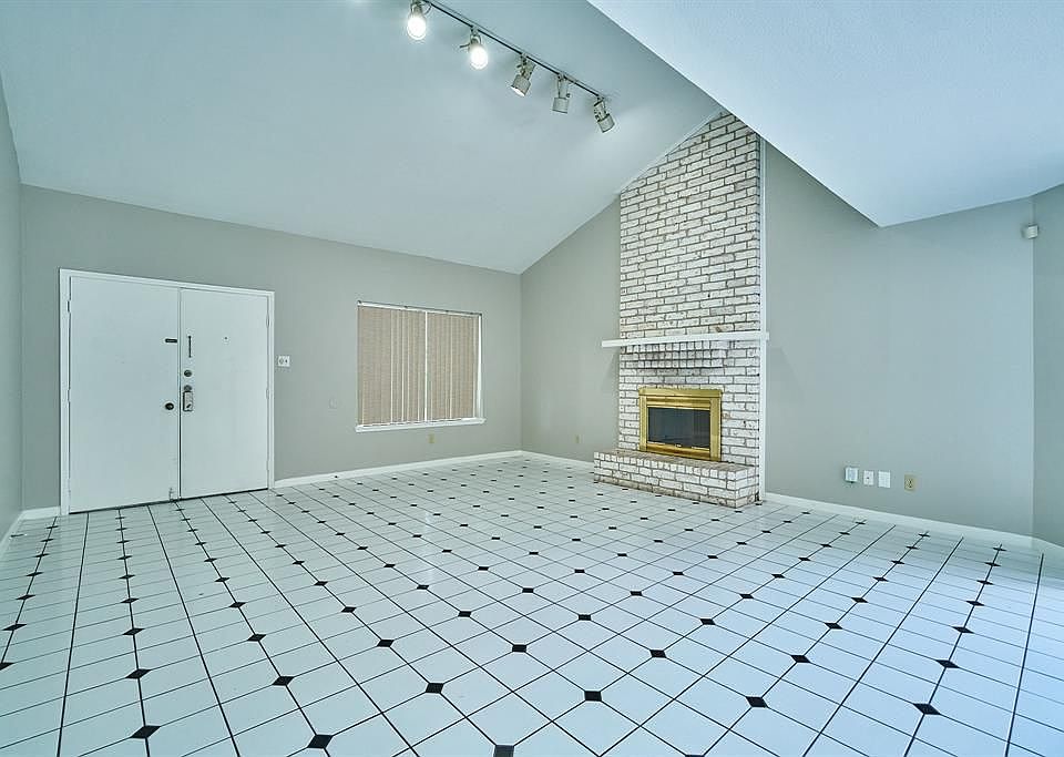 1st image of 6407 Briar Terrace Dr