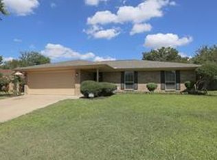 6765 Ridgetop Rd, North Richland Hills, TX 76182