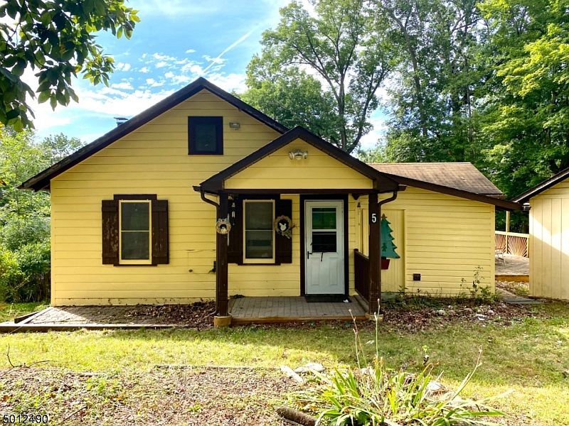 8 Blair St, Blairstown, NJ 07825 Zillow