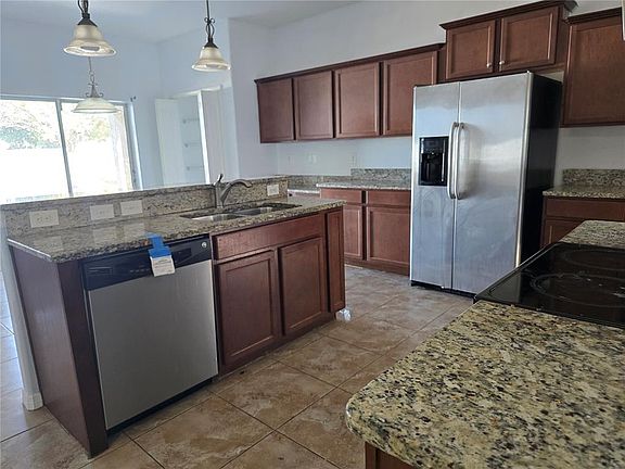 3rd image of 1803 Palm Warbler Ln