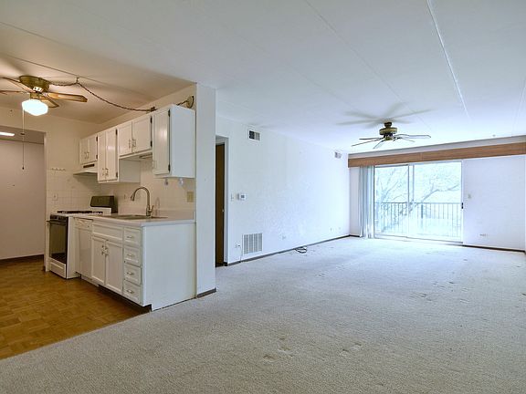 5th image of 5S040 Pebblewood Ln APT W508