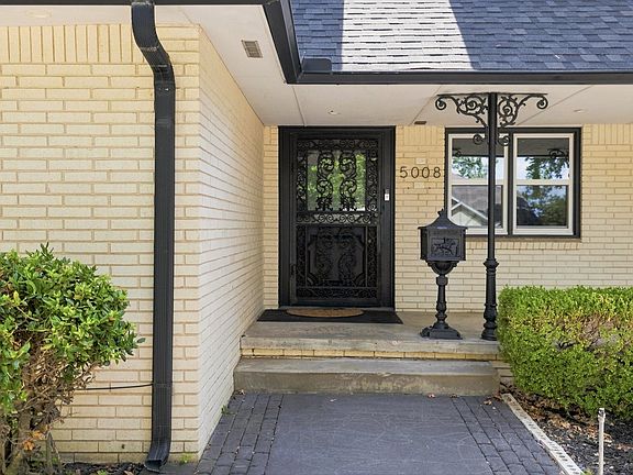 3rd image of 5008 S Irvington Pl