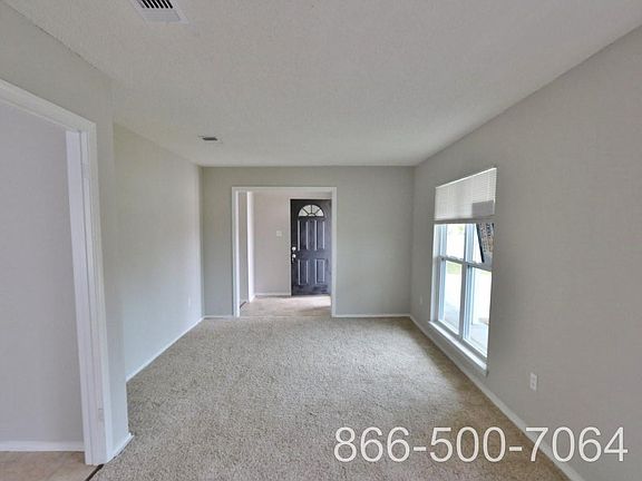 5th image of 3444 Louise St
