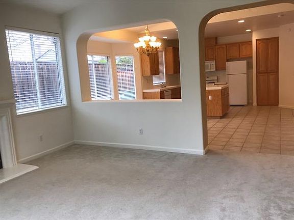 2nd image of 1013 Woodcrest Ct